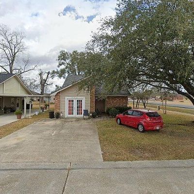 1608 W Terry St, Gonzales, LA 70737