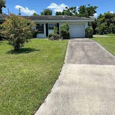 1611 Manor Ave, Fort Myers, FL 33901