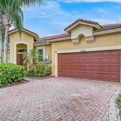 16204 Opal Creek Dr, Weston, FL 33331