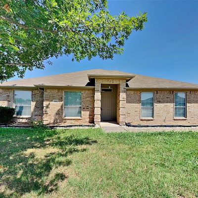 1621 Millbrook Dr, Midlothian, TX 76065