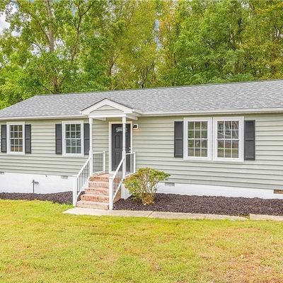 16216 Mistora Rd, Chester, VA 23831