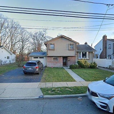 1850 Lenox Ave, East Meadow, NY 11554