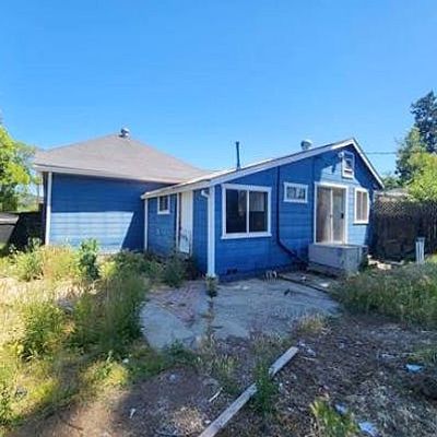 1851 Talmage Rd, Ukiah, CA 95482