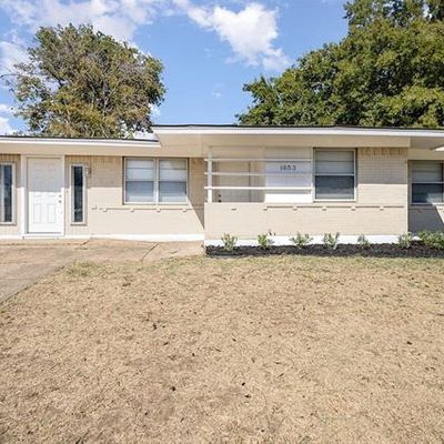 1853 Burning Tree Ln, Carrollton, TX 75006