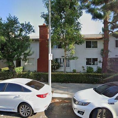 18547 Collins St #B3, Tarzana, CA 91356