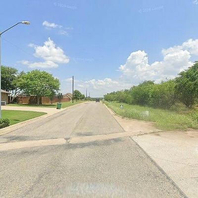 1855 N Isla St, Stephenville, TX 76401