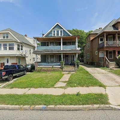 1863 Noble Rd, Cleveland, OH 44112