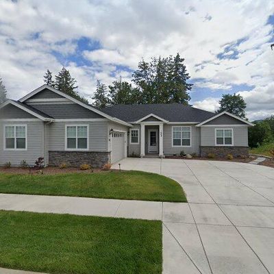 1868 John Day Dr, Eugene, OR 97408