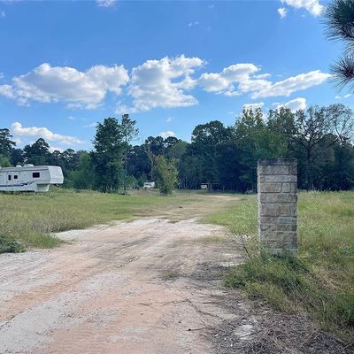 18915 Veterans Rd, Magnolia, TX 77355