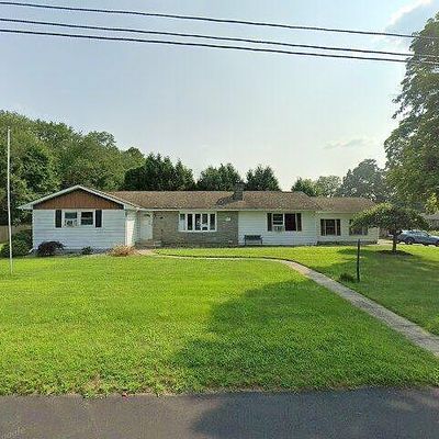 19 Davis St, Danielson, CT 06239