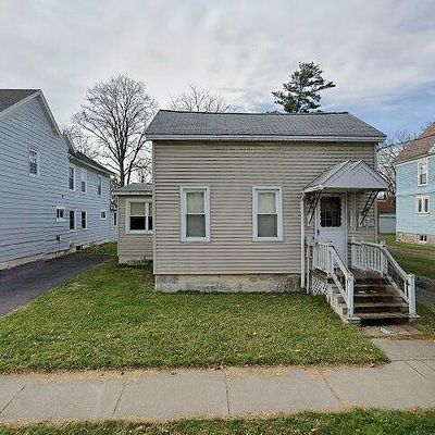 19 Holley St, Auburn, NY 13021