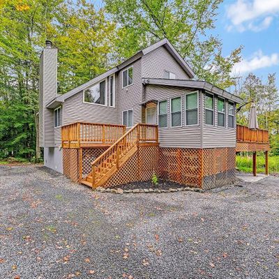 19 Parkwood Drive, Lake Ariel, PA 18436