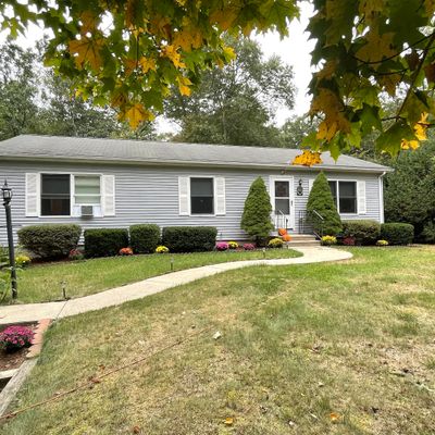 19 Tamarack Cir, Dayville, CT 06241