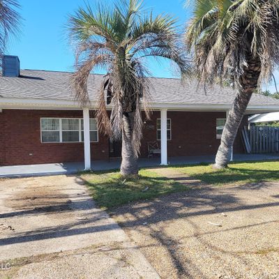 1903 Forrest St, Pascagoula, MS 39581