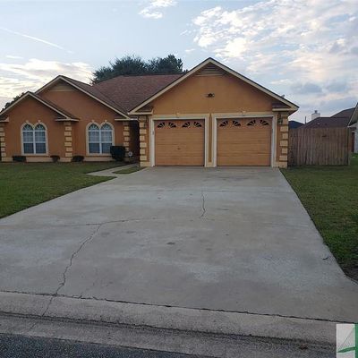 1905 Stonehenge Dr, Hinesville, GA 31313