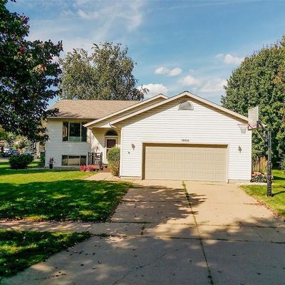 1906 Sierra Dr S, Eau Claire, WI 54701