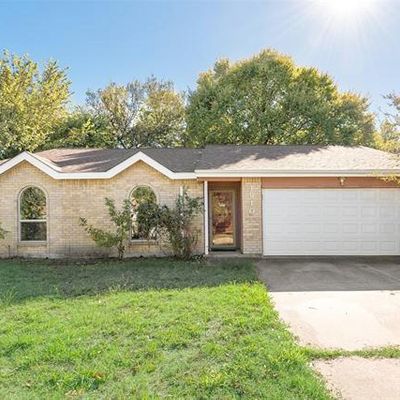 1910 Bedrock Ln, Arlington, TX 76006