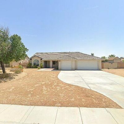 19111 Sahale Ln, Apple Valley, CA 92307