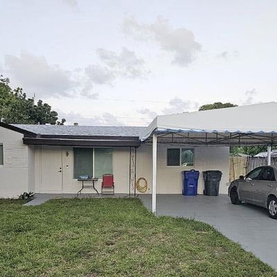 1917 N 58 Th Way, Hollywood, FL 33021