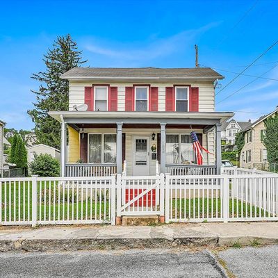 192 Market St, Highspire, PA 17034