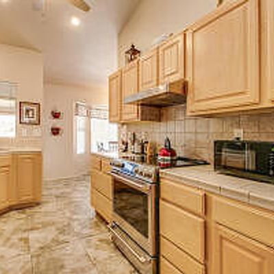 19429 N 142 Nd Dr, Sun City West, AZ 85375