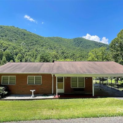 1947 Clear Creek Rd, Marion, NC 28752