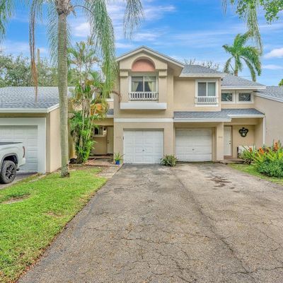 1952 Discovery Cir, Deerfield Beach, FL 33442