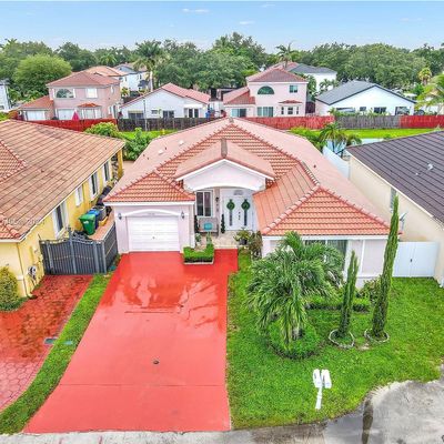 19834 Nw 81 St Pl, Hialeah, FL 33015