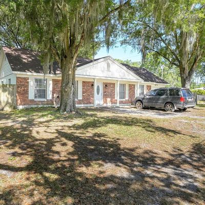 19910 Longleaf Dr, Lutz, FL 33548