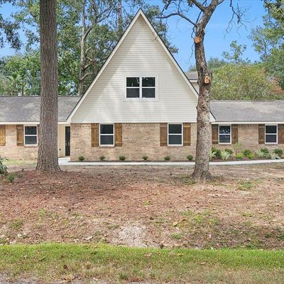 2 Briarcliff Ln, Lumberton, TX 77657