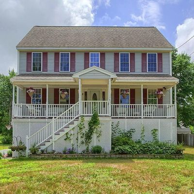 2 Ccc Rd, Salisbury, MA 01952