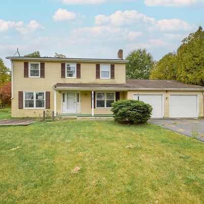 2 Clover Ln, Quakertown, PA 18951