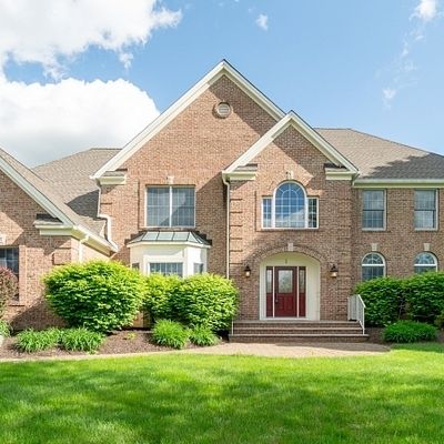 2 Lexington Ct, Mendham, NJ 07945