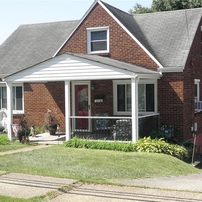 176 E Gilmore Ave, Trafford, PA 15085