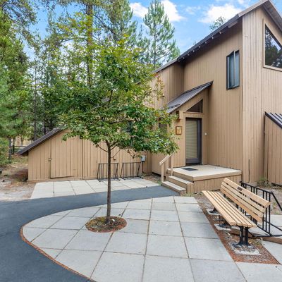 17623 Cluster Cabin Ln, Bend, OR 97707