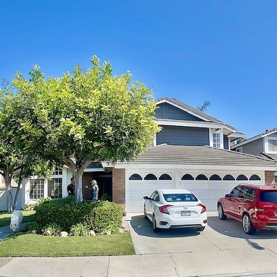 17662 Helenbrook Ln, Huntington Beach, CA 92649