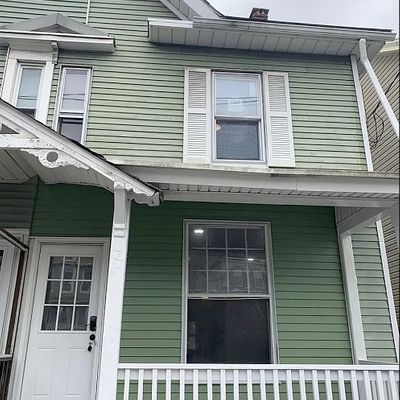 177 E Washington Ave, Washington, NJ 07882