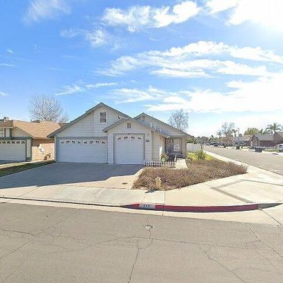 177 Sunny Halo Ct, Perris, CA 92571