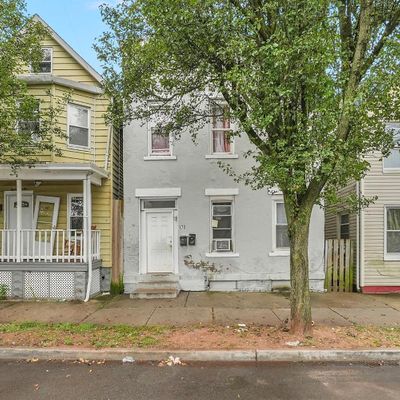 178 Townsend St, New Brunswick, NJ 08901