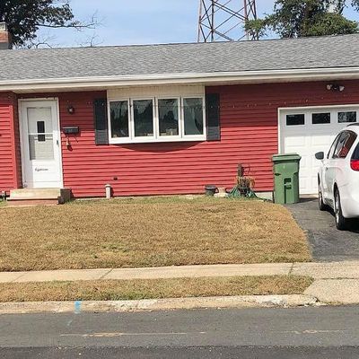 18 Adele Ct, Edison, NJ 08817