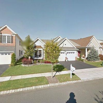 18 Copernicus Ct, Cranbury, NJ 08512