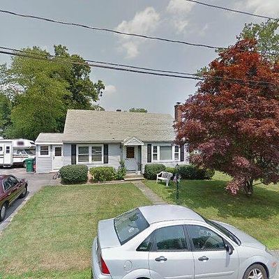 18 Highland St, Boylston, MA 01505