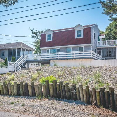 18 Pinewood Rd, Cape May, NJ 08204