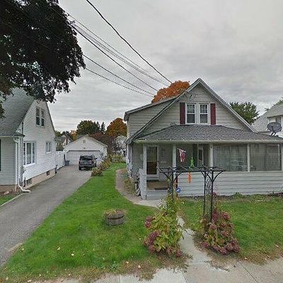 18 Richard St, Ansonia, CT 06401