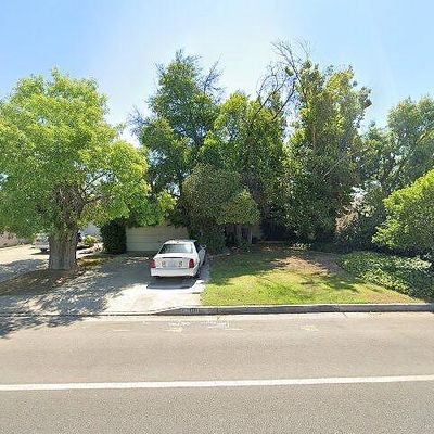 1800 Hughes Ln, Bakersfield, CA 93304