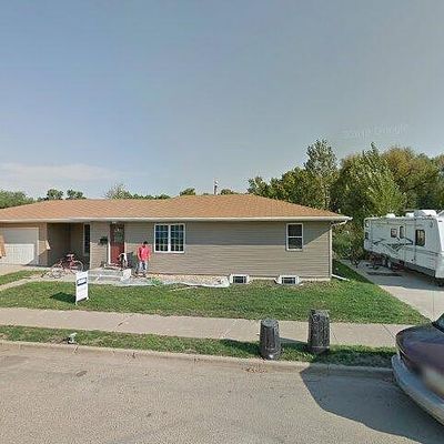 1801 6 Th Ave Se, Minot, ND 58701