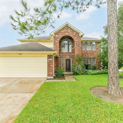 1801 Oakbrook Cir, Pearland, TX 77581