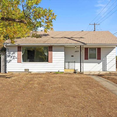 1803 W Park St, Pasco, WA 99301