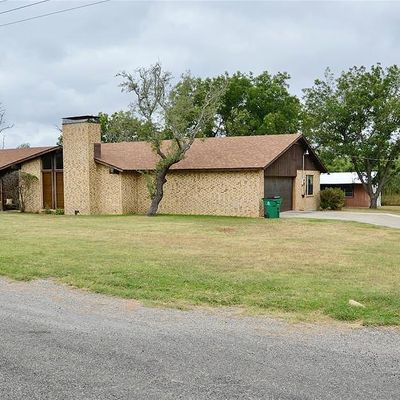 1807 Horton St, Goldthwaite, TX 76844