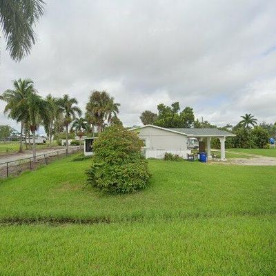 18116 Pioneer Rd, Fort Myers, FL 33908